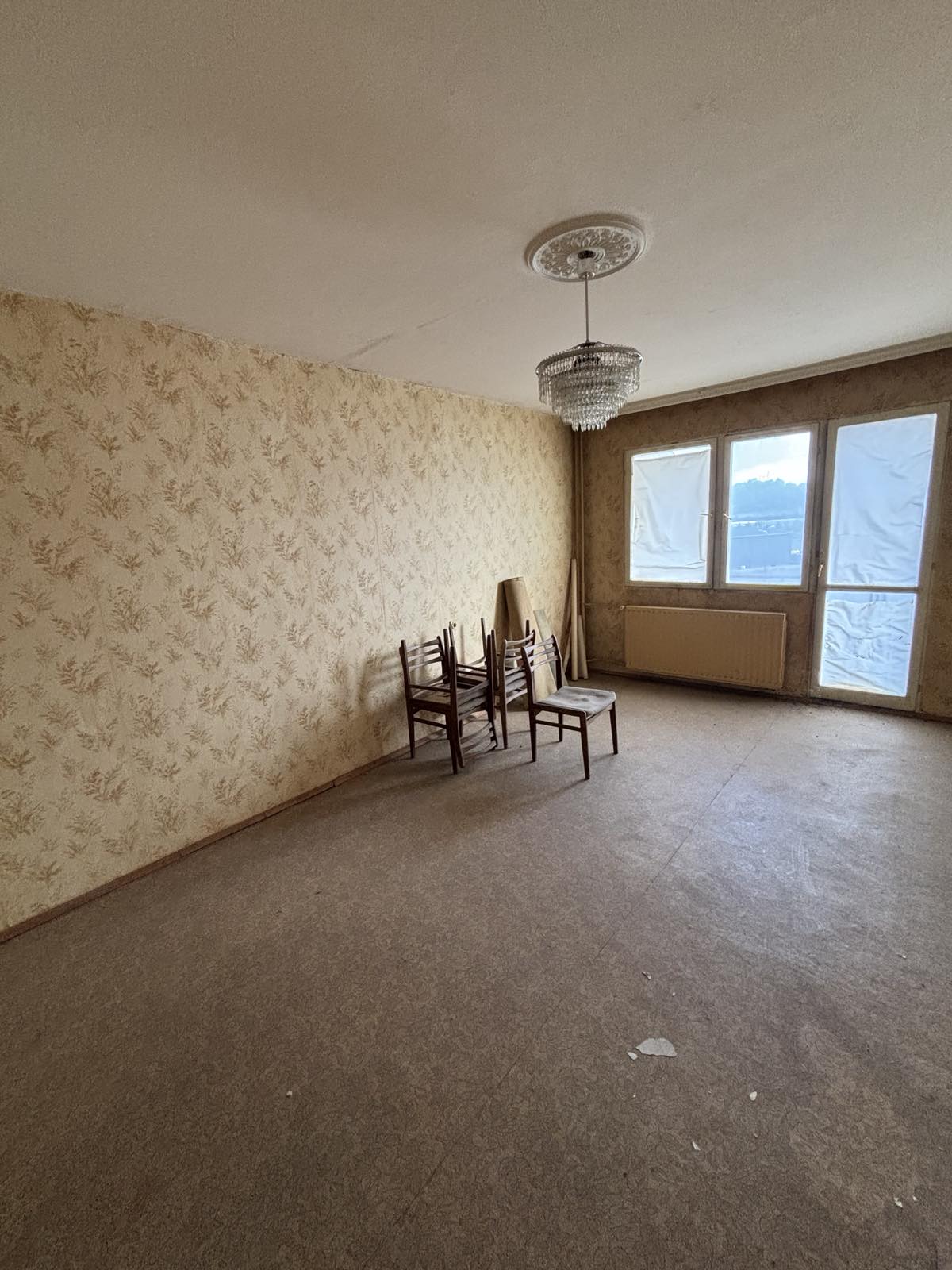 Тристаен апартамент в гр. Панагюрище 88.10 кв.м. - 88m² в Панагюрище - Bordcom Real Estate