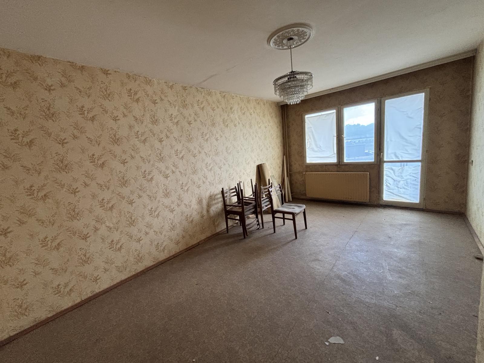 Тристаен апартамент в гр. Панагюрище 88.10 кв.м. - Главна снимка на имот 6061 в Панагюрище